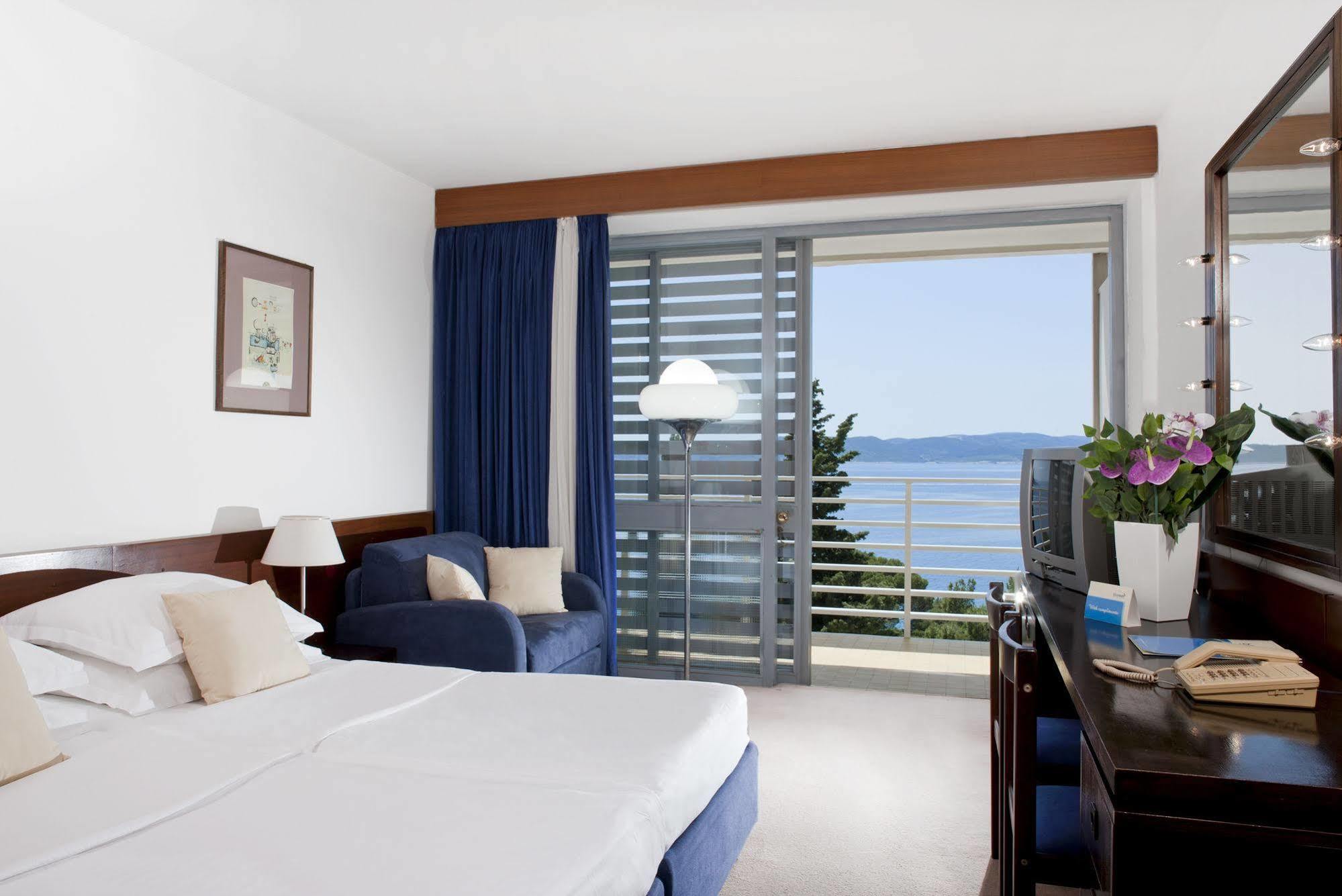 Bluesun Hotel Maestral Brela Extérieur photo